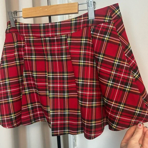 MAJORELLE Shane Mini Skirt in Red Plaid - Picture 2 of 4